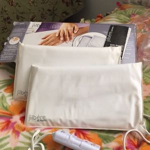 Heated Mitts to moisturize hands